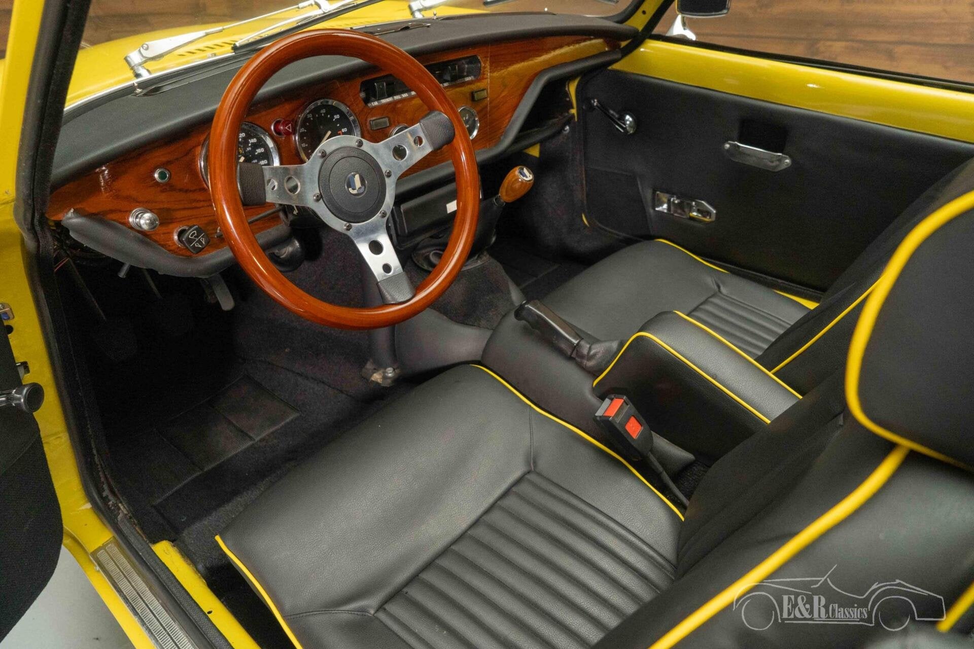 Triumph Spitfire 1500 | Uitvoerig gerestaureerd | 1975, Auto's, Achterwielaandrijving, Zwart, Cabriolet, Triumph