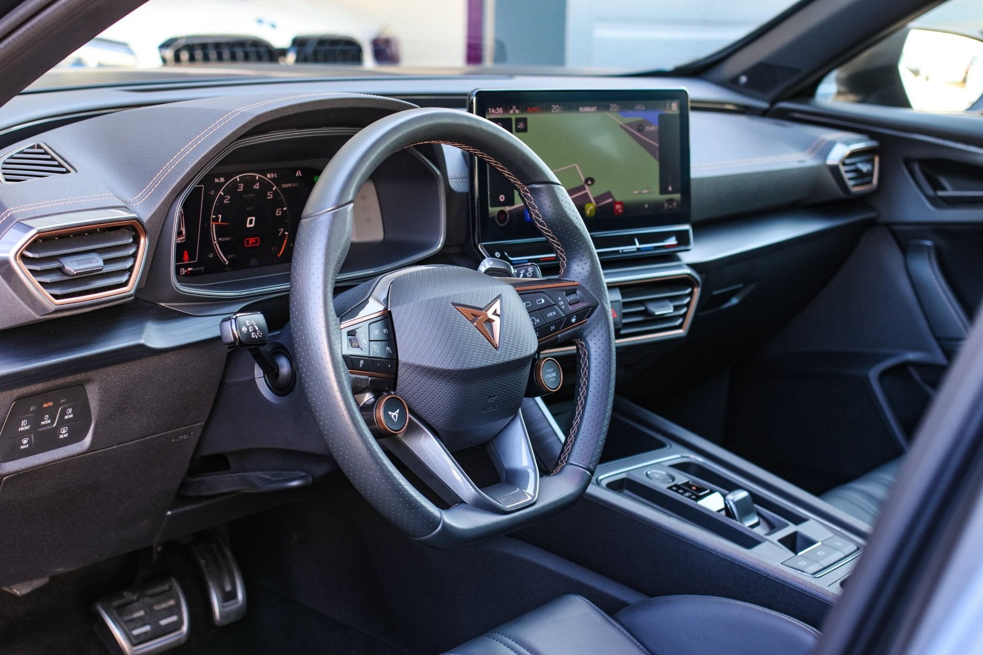 CUPRA Formentor VZ5 2.5 TSI *Schaalstoelen*Carbon*360 Camera, Auto's, Automaat, 15 km/l, Gebruikt, Zwart