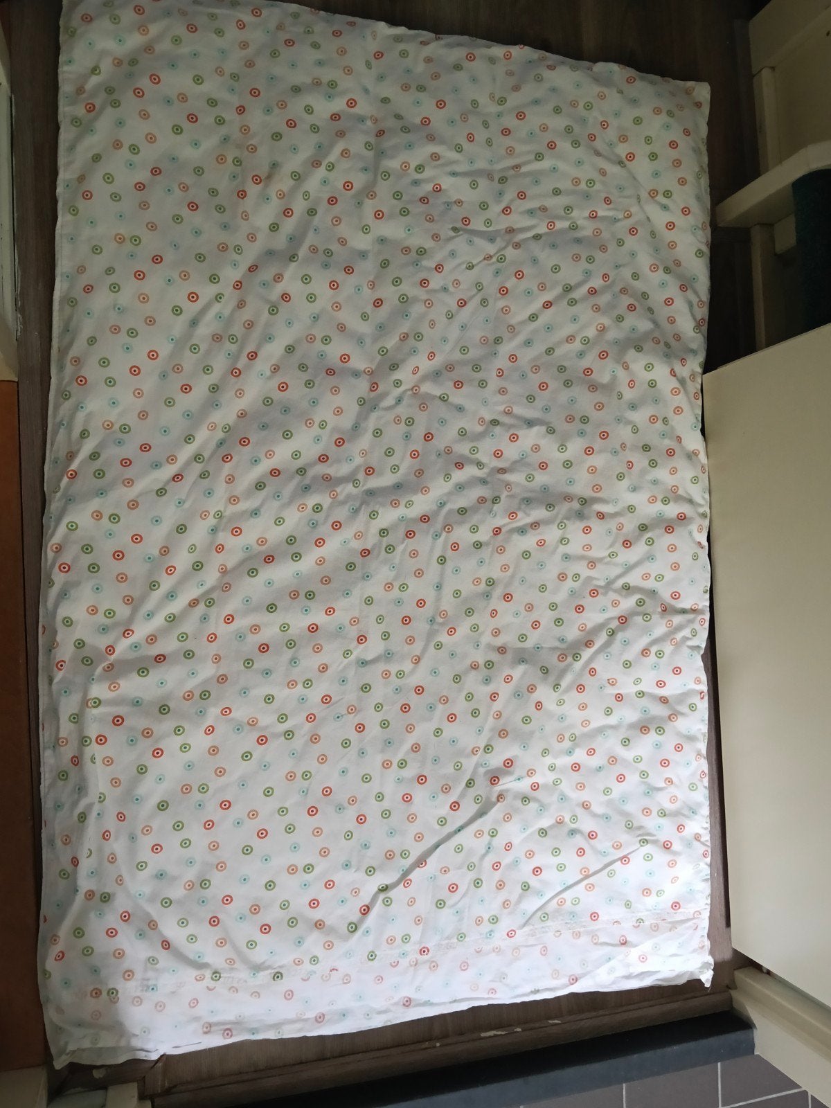 Peuter dekbed met hoes 100x150 cm, Gebruikt, Peuterbed, Ophalen of Verzenden, Deken of Dekbed