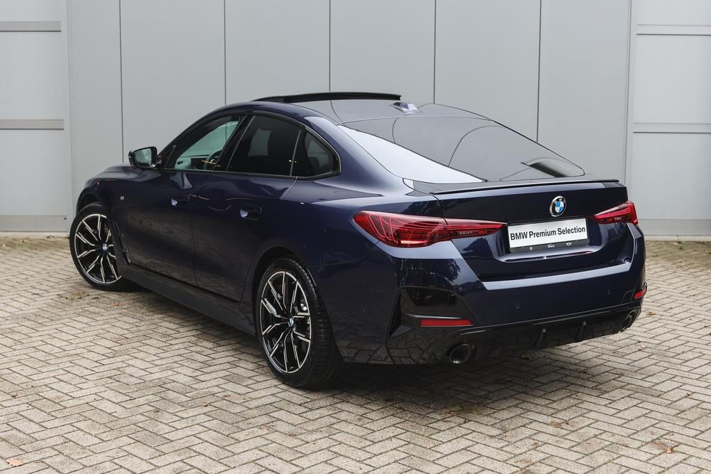BMW 4 Serie Gran Coupé 430i xDrive High Executive M Sport A, Auto's, Zwart, Blauw, Leder en Stof, Bedrijf
