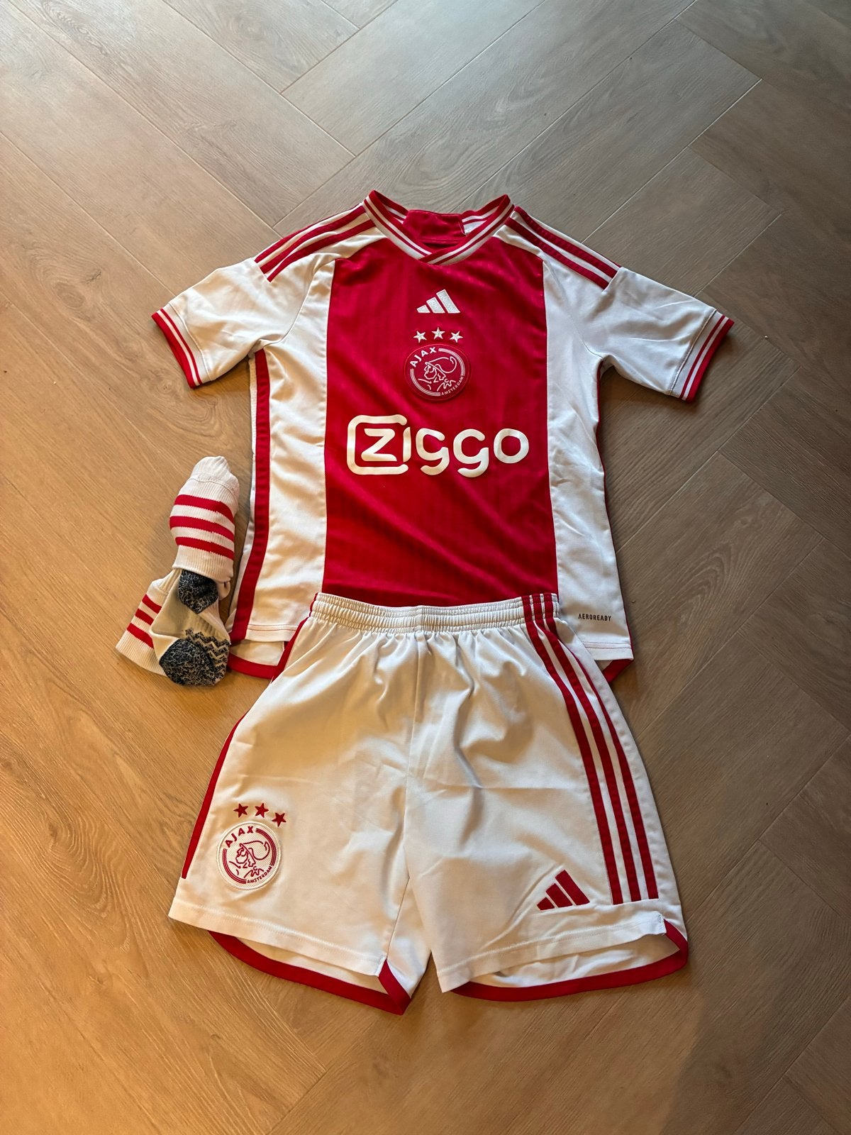 Ajax Voetbaltenue Maat 164 - Shirt, Broekje en Sokken, Ophalen of Verzenden, Gebruikt, Jongen of Meisje, Setje