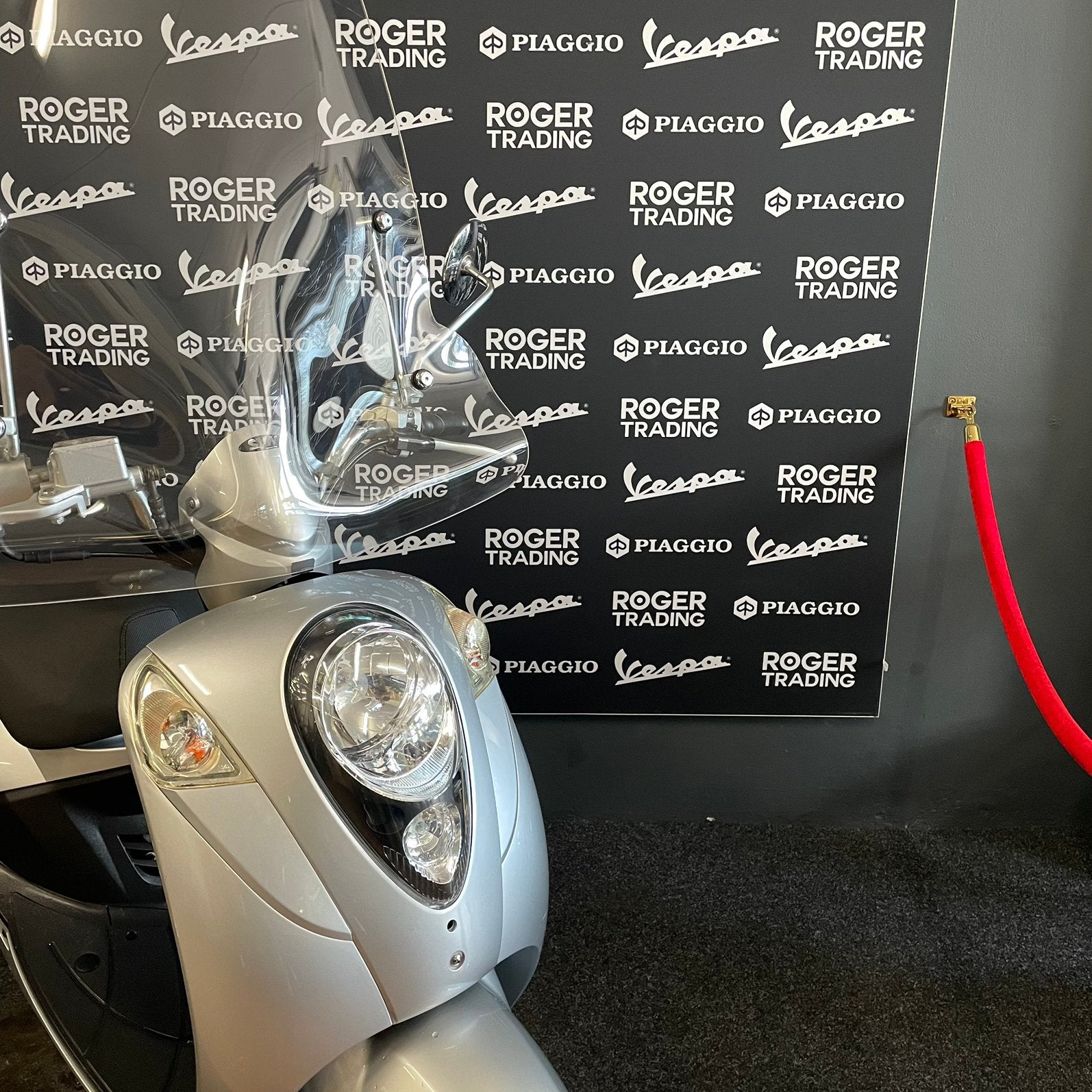 Sym Mio 50 Snor 4T 2V Zilver 2006 Zeer netjes!! 6.045km, Ophalen, Overige modellen, Sym, 49 cc
