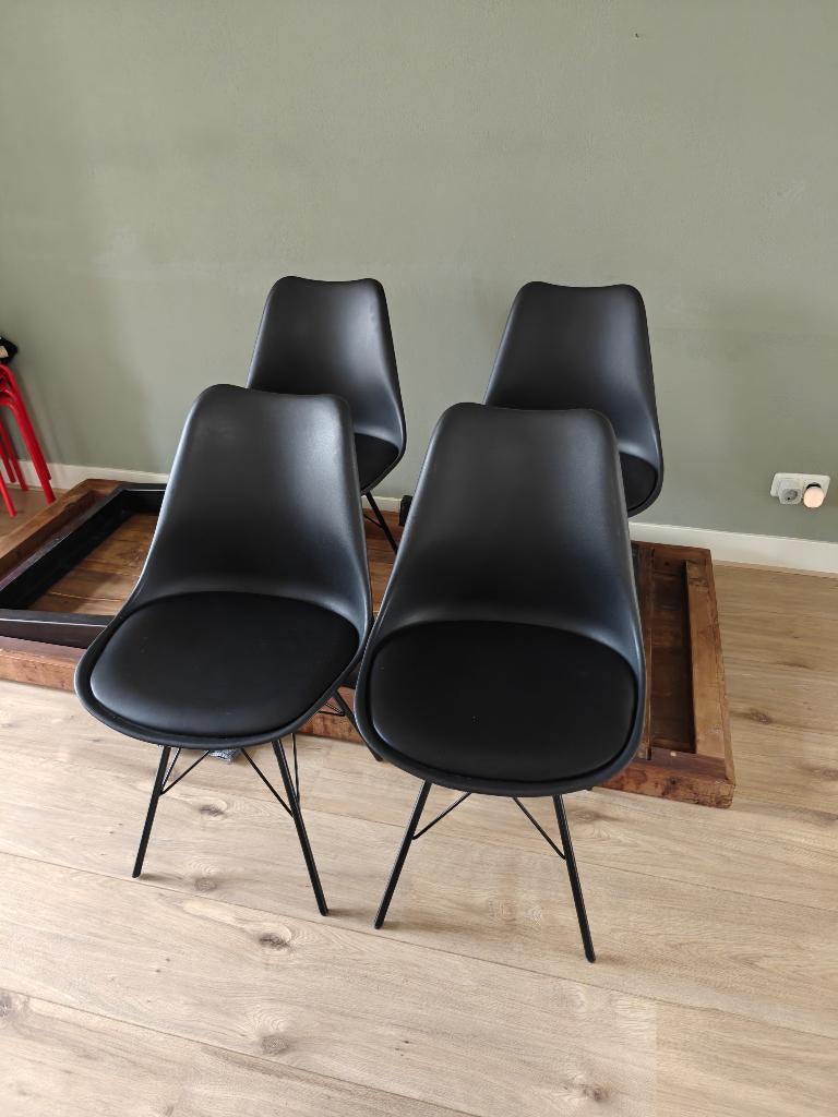 Jysk Klarup Chairs - Set of 4, Ophalen, Gebruikt, Zwart, Vier
