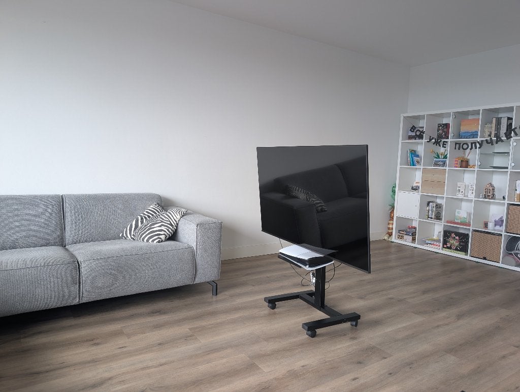 Verrijdbare TV Standaard 32–75 inch Draaibaar, Kantelbaar, Ophalen, Gebruikt