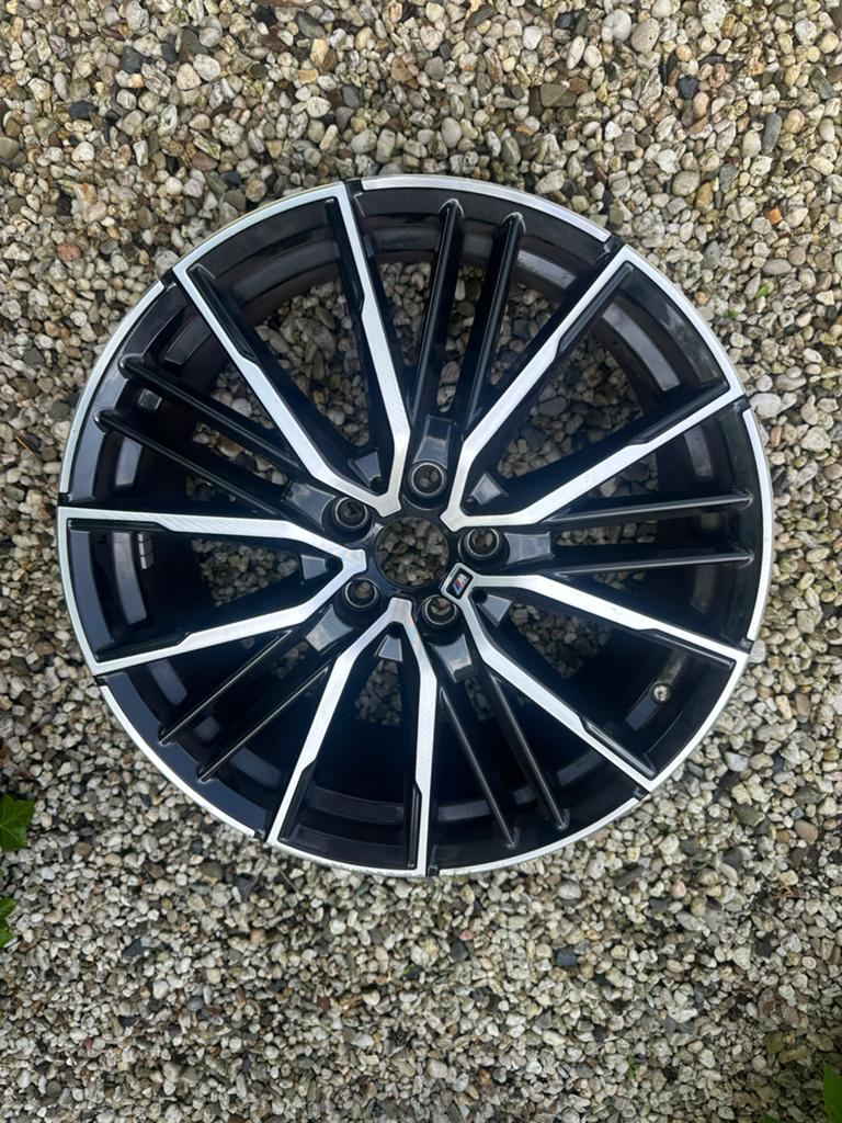 1 velg 19 inch OEM BMW voor 1 en 2 serie (F40 F44) type 552M, Gebruikt, Banden en Velgen, 235 mm, Personenwagen