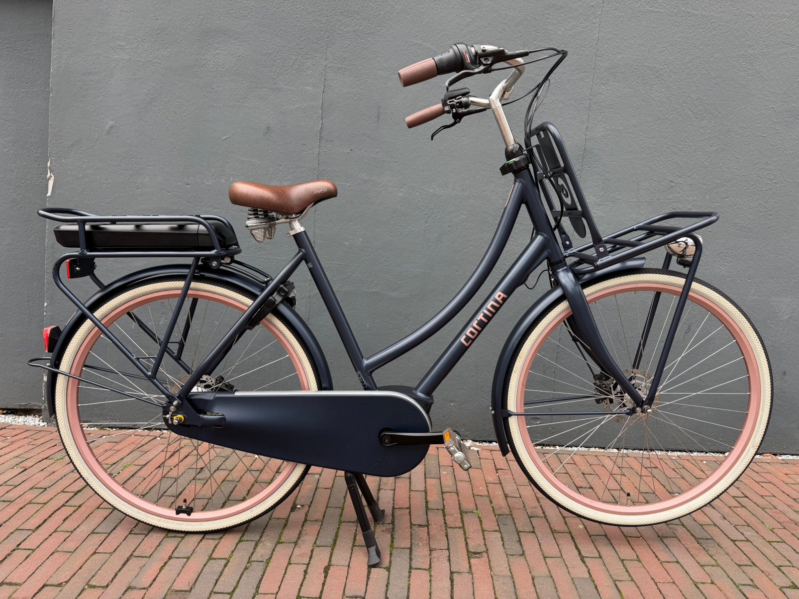 Cortina E-U4 Electrische transportfiets DEMO D57cm, Ophalen, Zo goed als nieuw, Cortina, 50 km per accu of meer