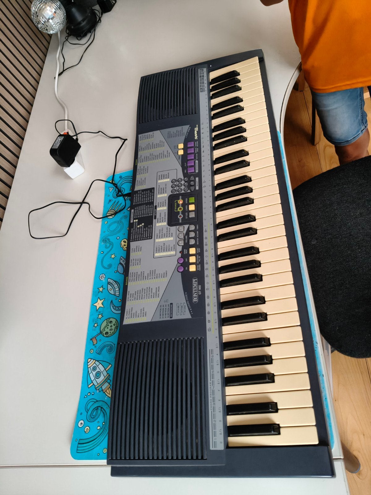 Bontempi GT 960 Keyboard - Goede staat met adapter, Ophalen of Verzenden, Gebruikt, 61 toetsen, Overige merken