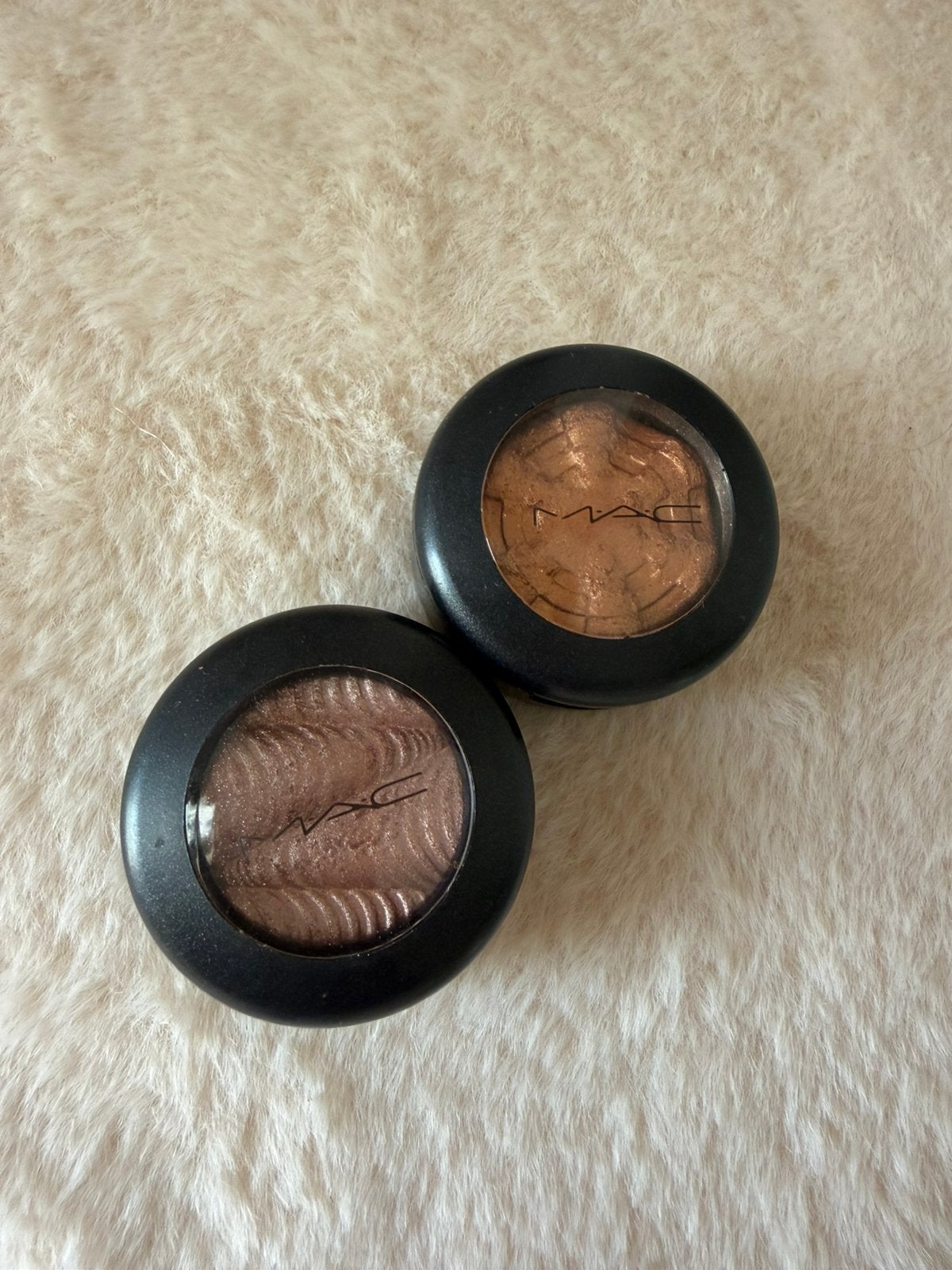 Mac oogschaduw, Sieraden, Tassen en Uiterlijk, Uiterlijk | Cosmetica en Make-up, Ophalen, Zo goed als nieuw, Ogen