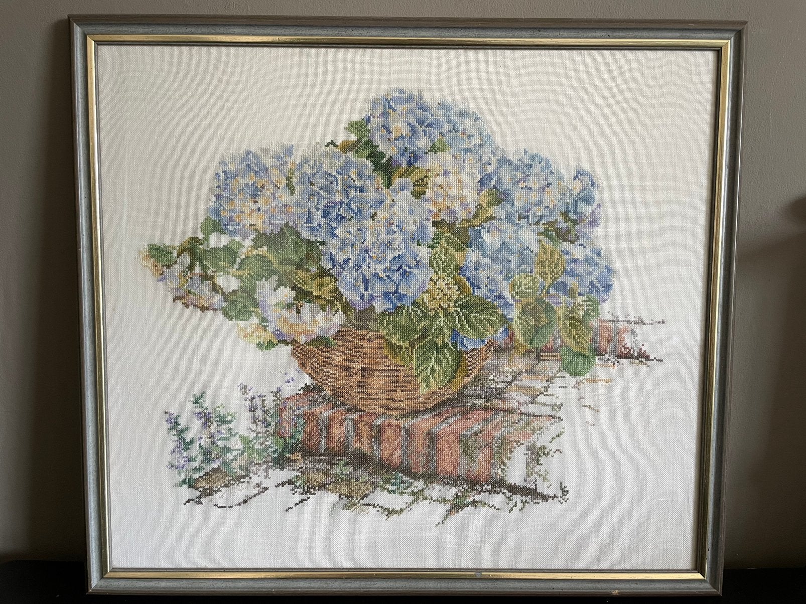 Ingelijste borduurwerk hortensia’s in mand Thea Gouverneur, Ophalen, Overige typen