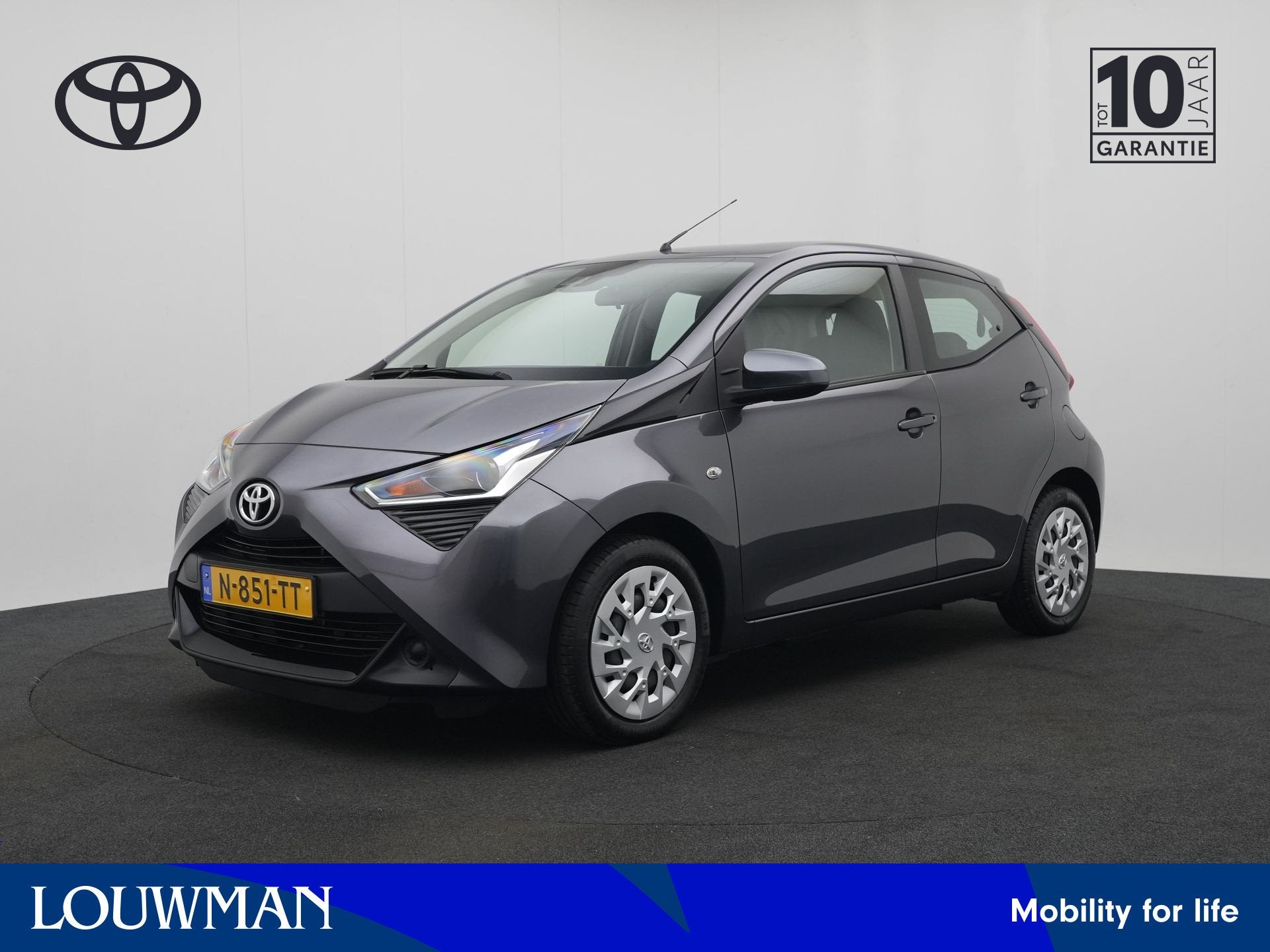 Toyota Aygo 1.0 VVT-i x-play | NL Auto | Dealer Onderhouden, Auto's, Toyota, Voorwielaandrijving, 12 maanden, Stof, Gebruikt