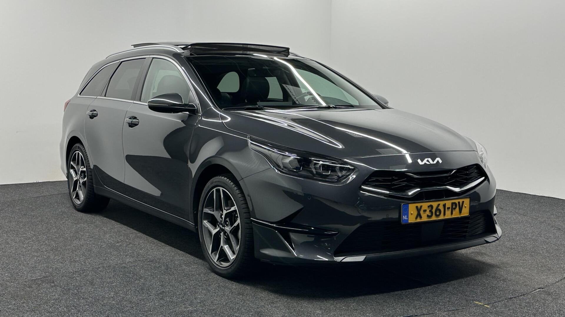 Kia Ceed Sportswagon 1.0 T-GDi ExecutiveLine PANO CAMERA CAR, Auto's, Voorwielaandrijving, Met garantie (alle), Leder en Stof