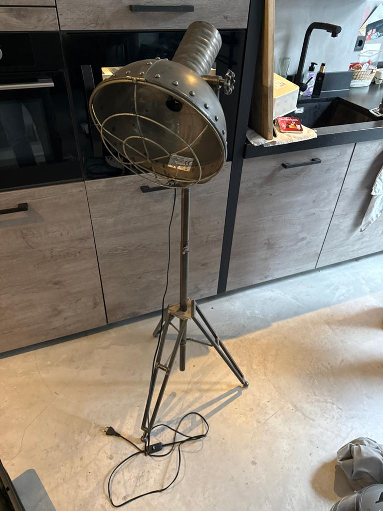 Industriële vloerlamp / statieflamp - MT0009E, Ophalen of Verzenden, Zo goed als nieuw, Metaal, 150 tot 200 cm
