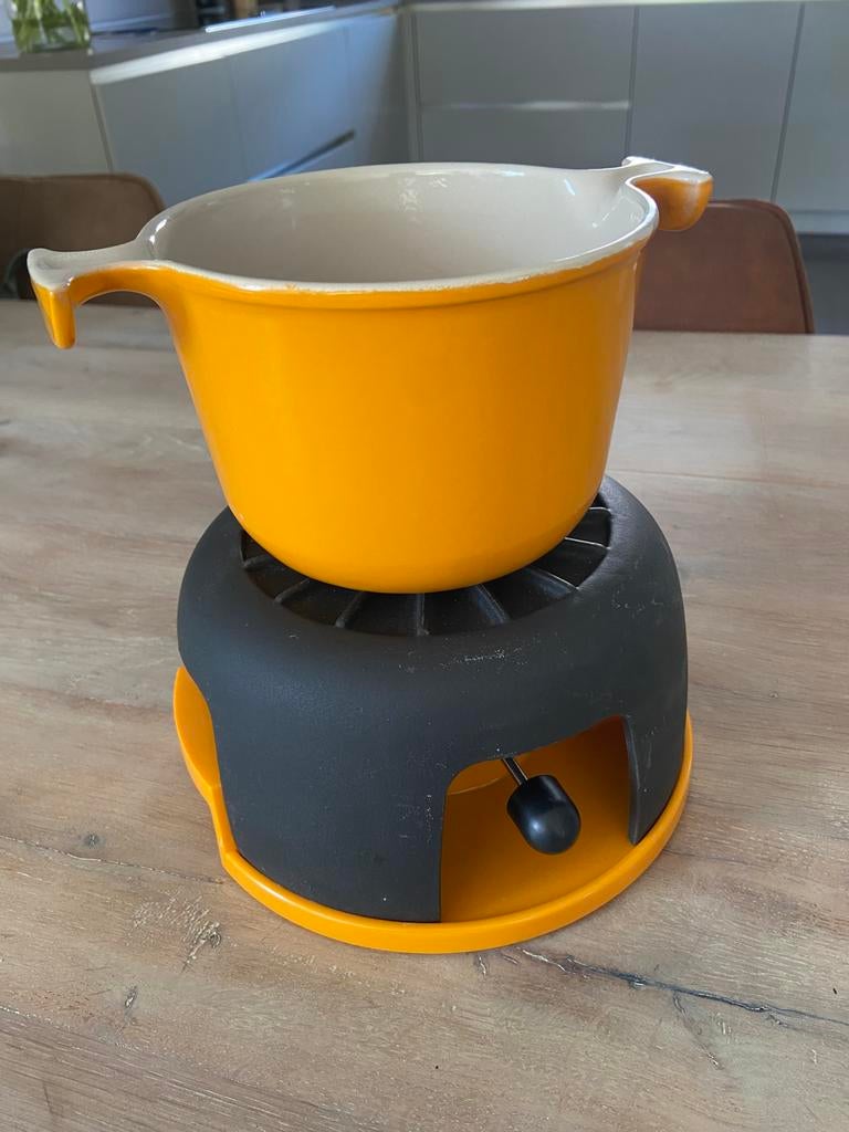 Le Creuset fondue set van Enzo Mari, Ophalen of Verzenden, Zo goed als nieuw, Brander, Fondueset