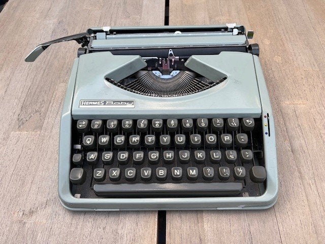 Hermes Baby Portable van Paillard - typemachine, Ophalen, Gebruikt