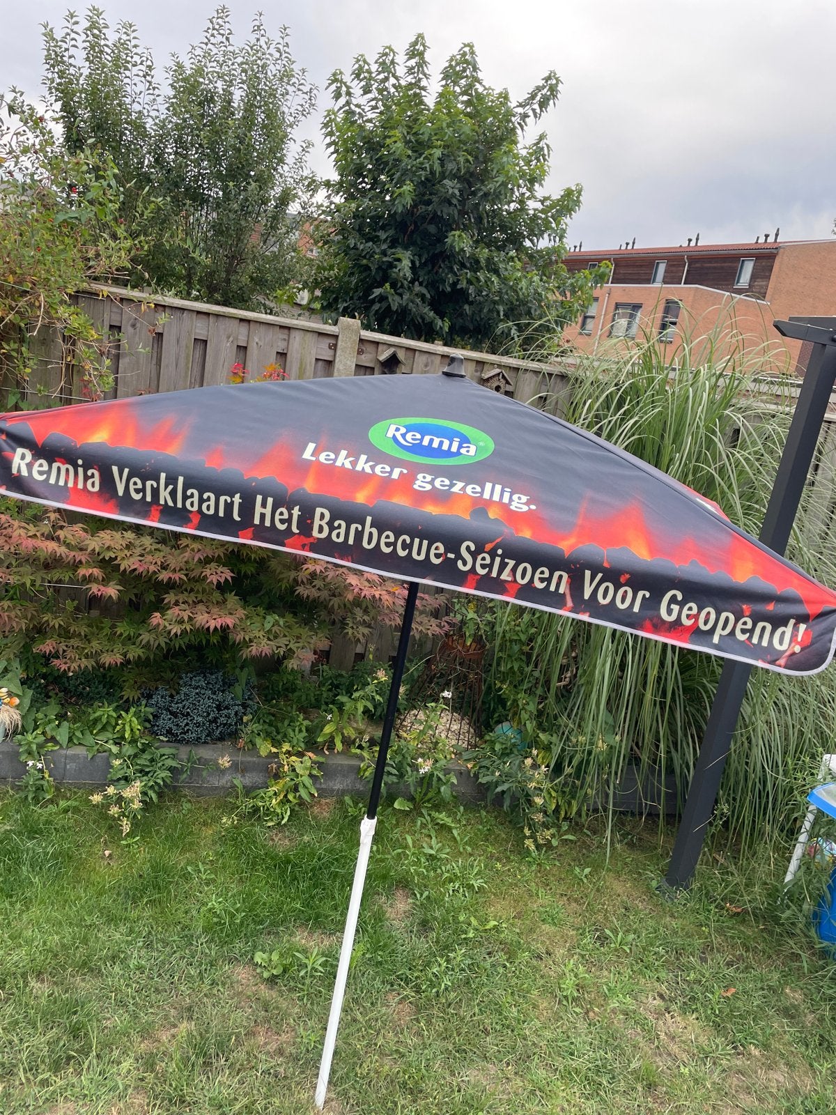 Rechthoekige Remia parasol - Barbecue Seizoen, Ophalen of Verzenden, Gebruikt, 2 tot 3 meter, Stokparasol