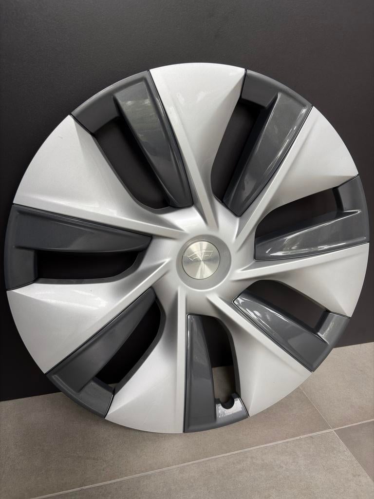 Tesla Y/3 Wieldop 19 inch zilver/grijs - (bijna) nieuw, Ophalen of Verzenden, Nieuw