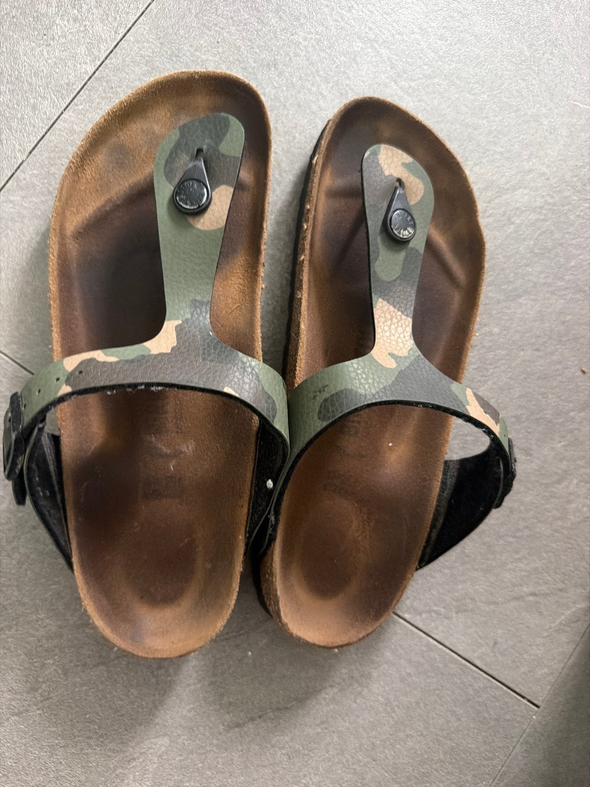 Birkenstock Gizeh slippers camouflage maat 39, Ophalen of Verzenden, Gedragen, Groen, Slippers