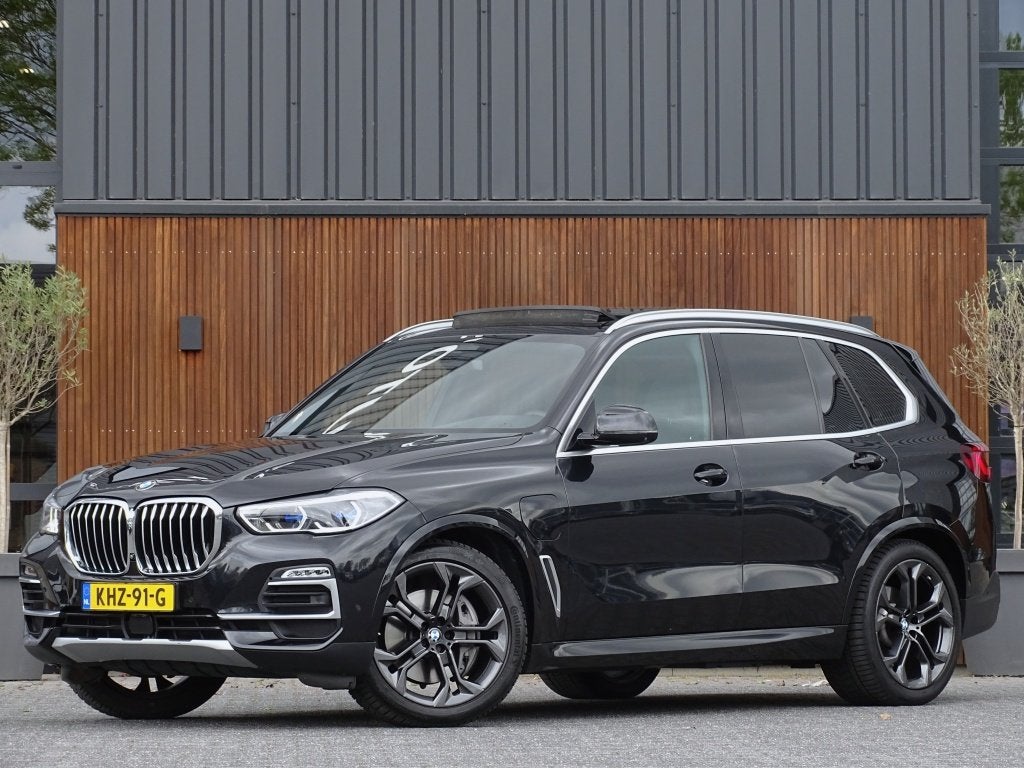 BMW X5 45e 394PK X-drive X-Line / Laser / Pano / Harman Kard, Automaat, Gebruikt, Zwart, Bedrijf