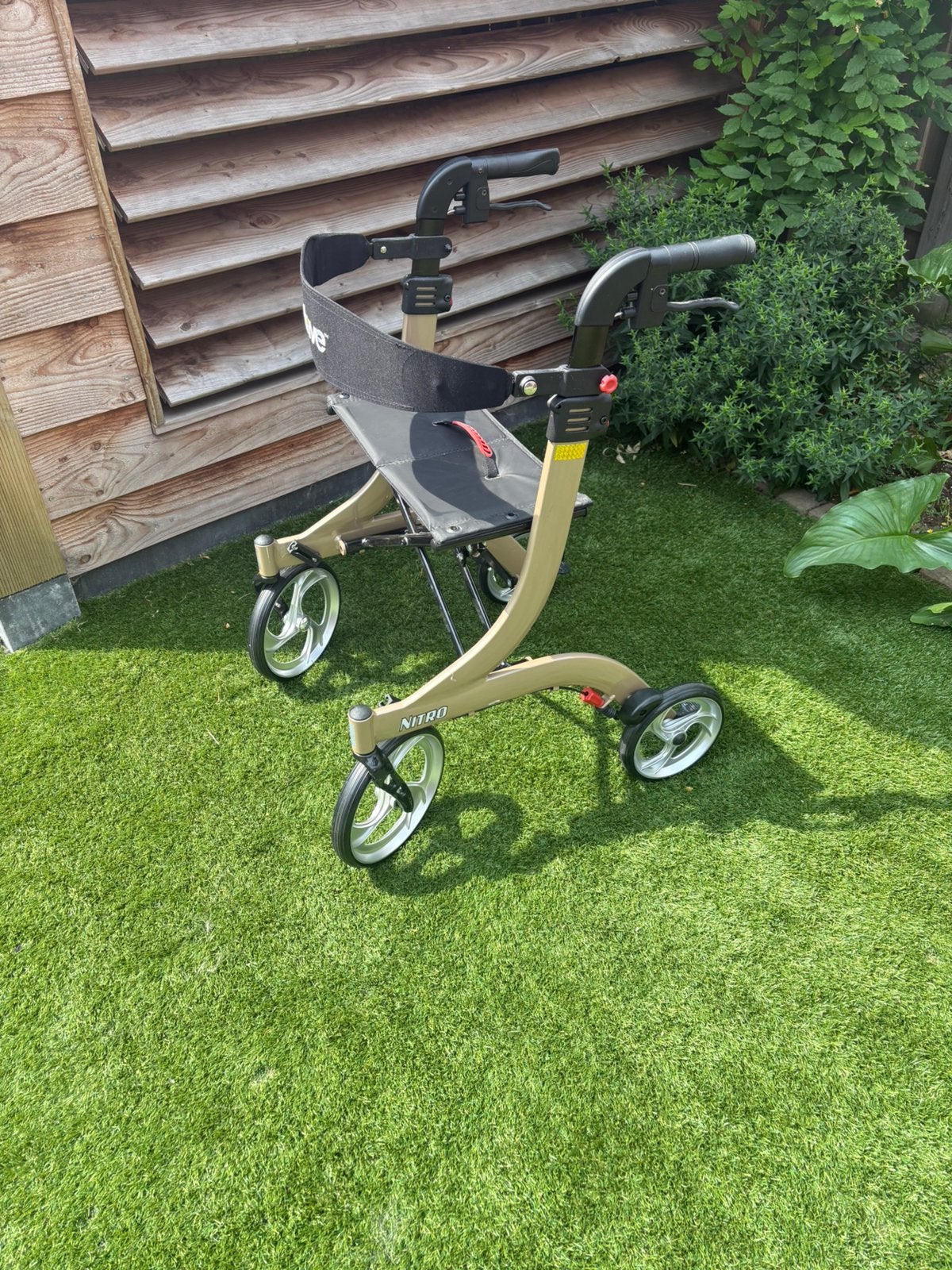 Rollator nitro rolator, Diversen, Rollators, Ophalen, Zo goed als nieuw
