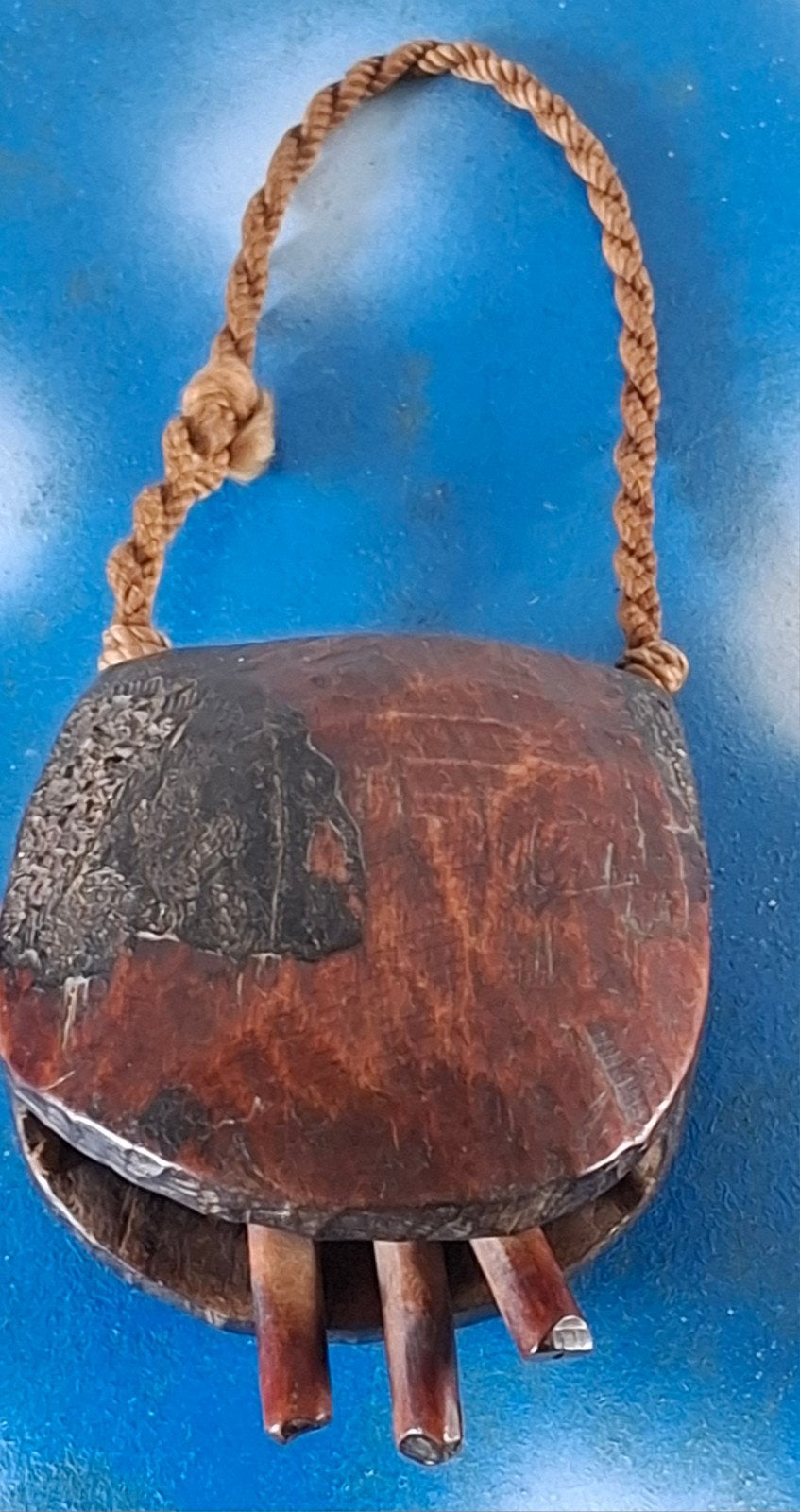 Geitenbel. Hout. Oud. Houtsnijwerk. 10/10 cm., Ophalen, Gebruikt