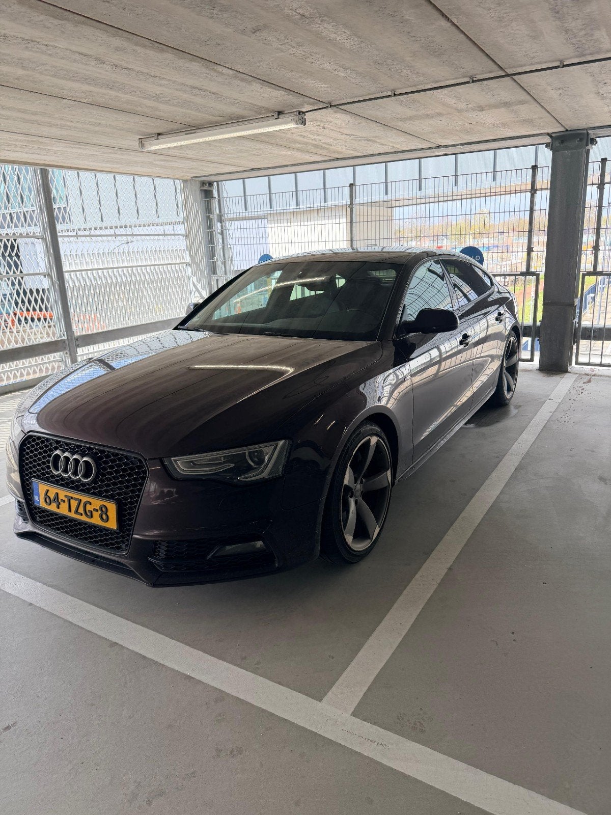 Audi A5 3.0 Tfsi 200KW Sportb.q.s-tr 2012 Rood, Auto's, Automaat, 2995 cc, 4 stoelen, Origineel Nederlands