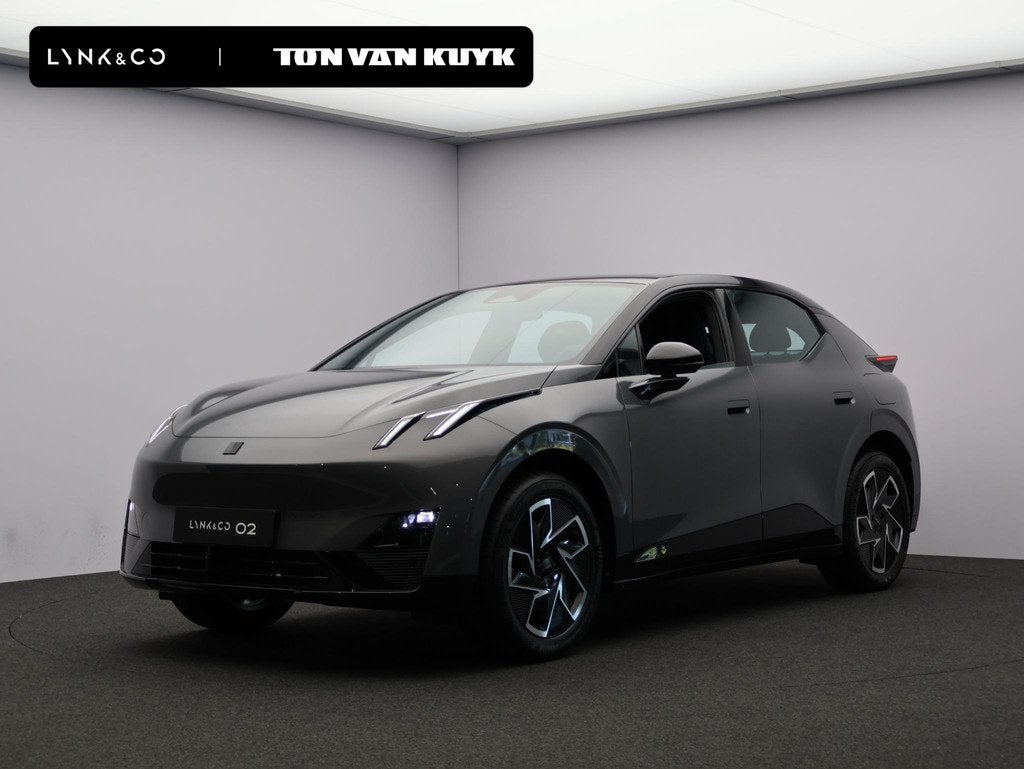 Lynk & Co 02 Core 66 kWh VOORRAADACTIE OP=OP, Automaat, Achterwielaandrijving, Automatische klimaatregeling, Nieuw