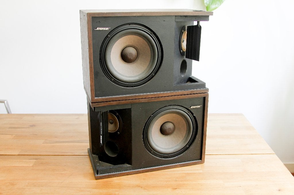Bose 331 speakers. Woofers gerefoamed. 1 tweeter defect, Gebruikt, -, -, 60 tot 120 watt