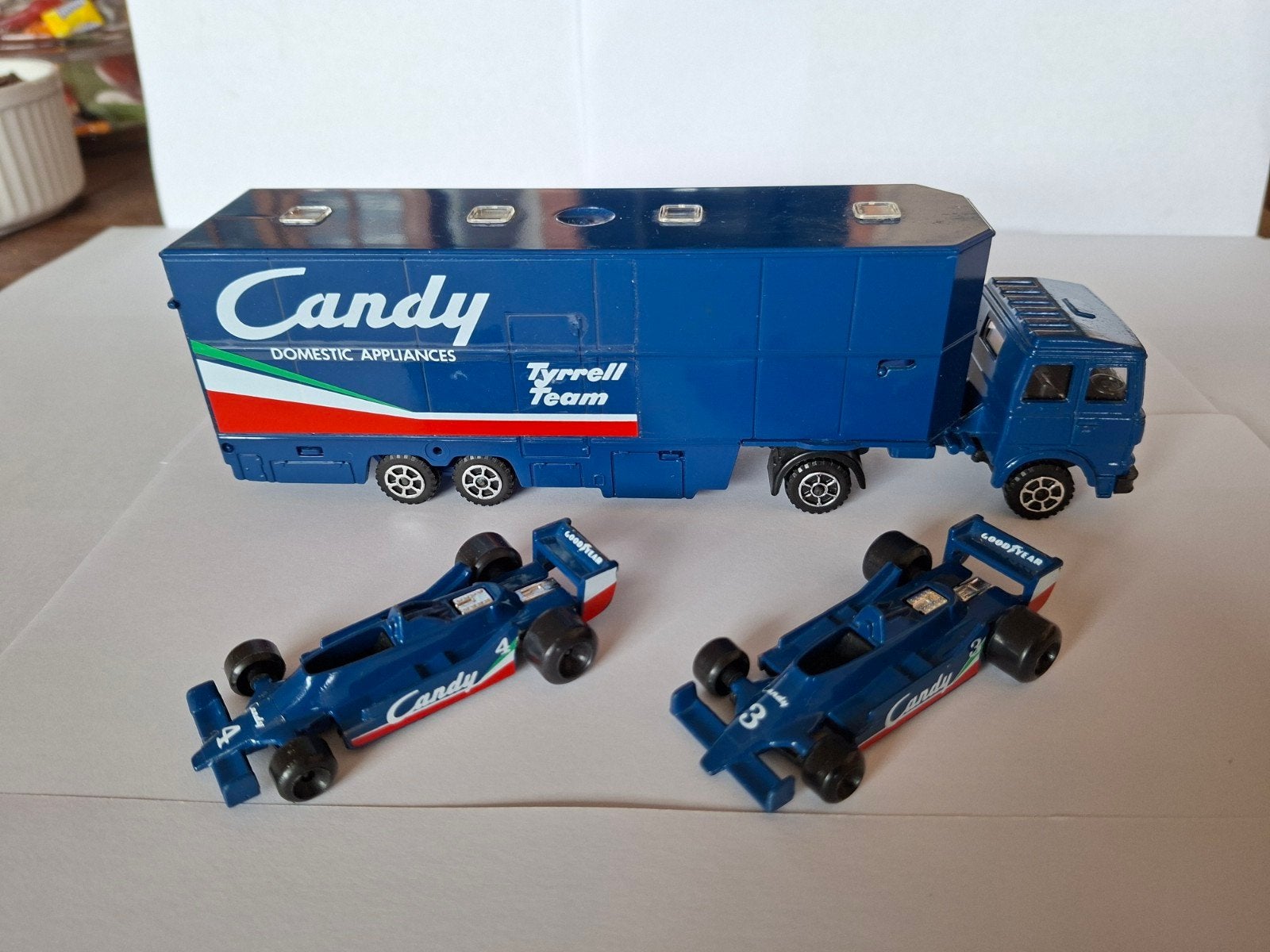 Polistil Formule 1 Tyrrell FIAT Transporter Portauto RJ109 1, Ophalen of Verzenden, Gebruikt, Bus of Vrachtwagen