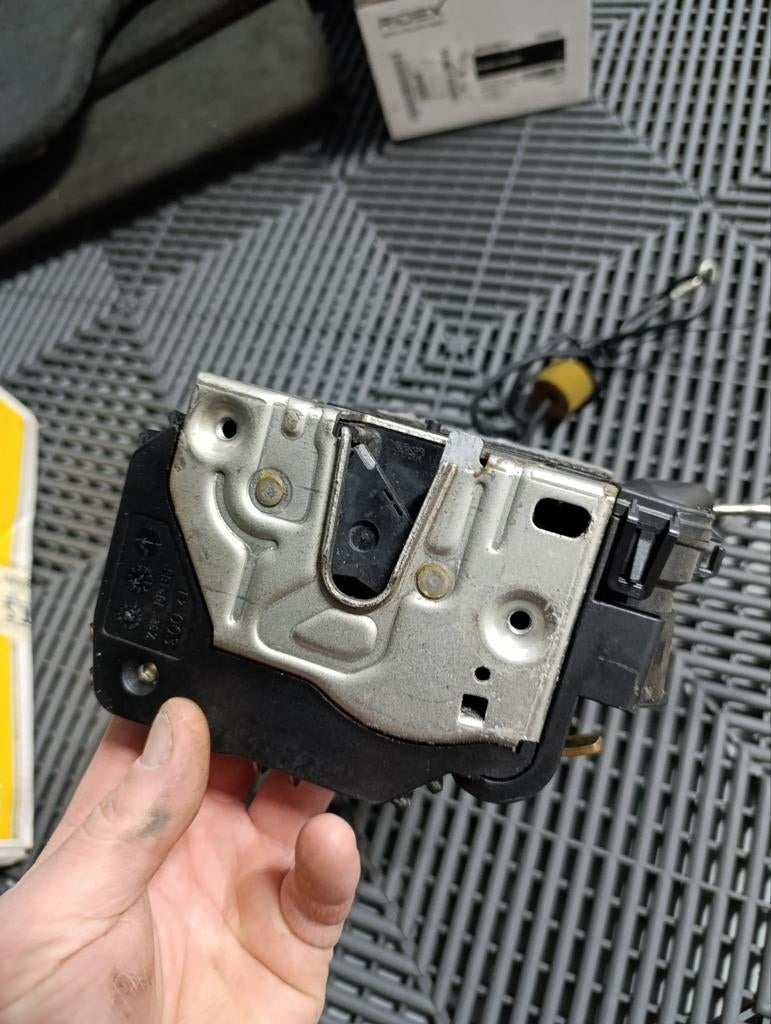 Mercedes W211 Portierslot Rechtsvoor, Auto-onderdelen, Gebruikt, Deur, Mercedes-Benz, Ophalen of Verzenden