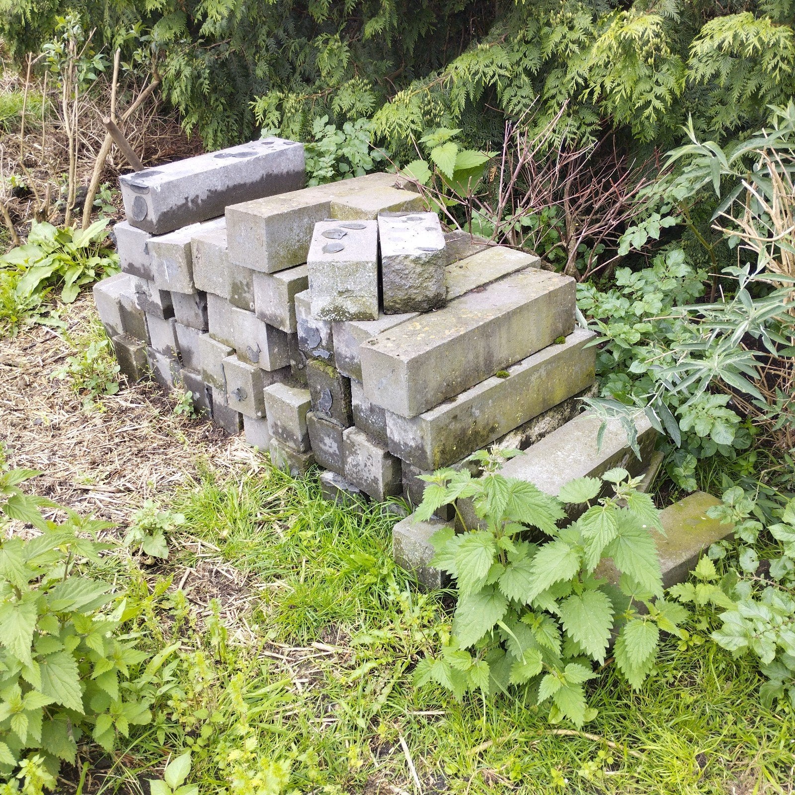 30 stuks betonnen balken 60x15x15 cm, Ophalen of Verzenden, Gebruikt, Beton