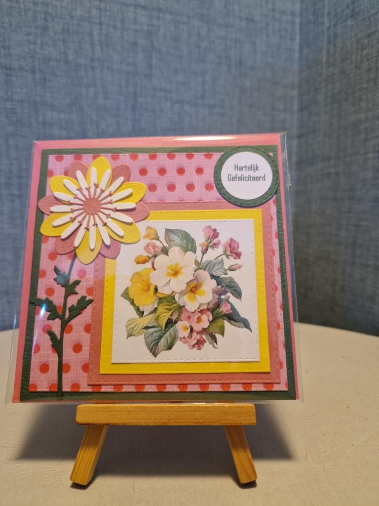Kaartje verjaardag boeket bloemen roze/wit en geel, Ophalen of Verzenden, Nieuw, Overige thema's