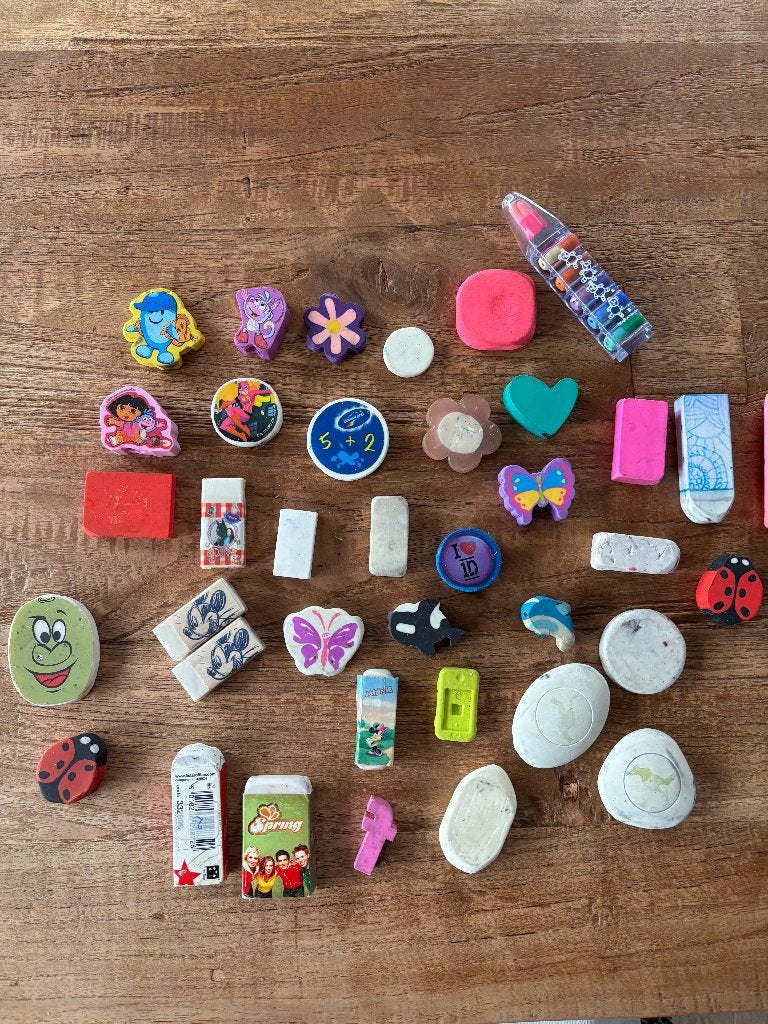 38 stuks gommen, Diversen, Schoolbenodigdheden, Ophalen of Verzenden, Zo goed als nieuw