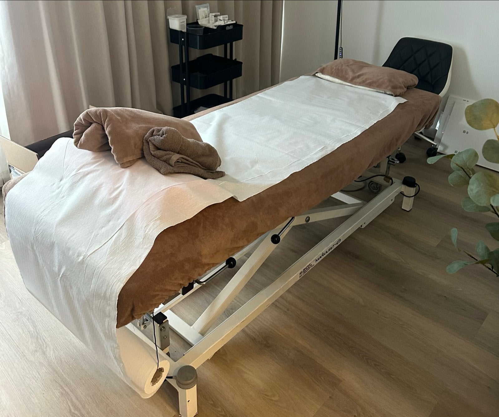 Elektrische behandeltafel – ideaal voor massage, fysio, Ophalen of Verzenden