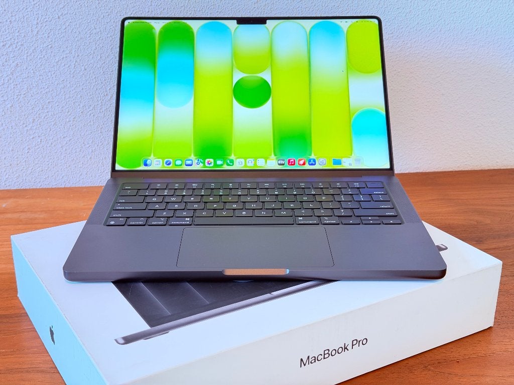 ✅ Macbook Pro M3 Pro Chip 14" 18GB Ram 512GB SSD + EXTRA'S, Computers en Software, Qwerty, Overige groottes, 512 GB, Zo goed als nieuw