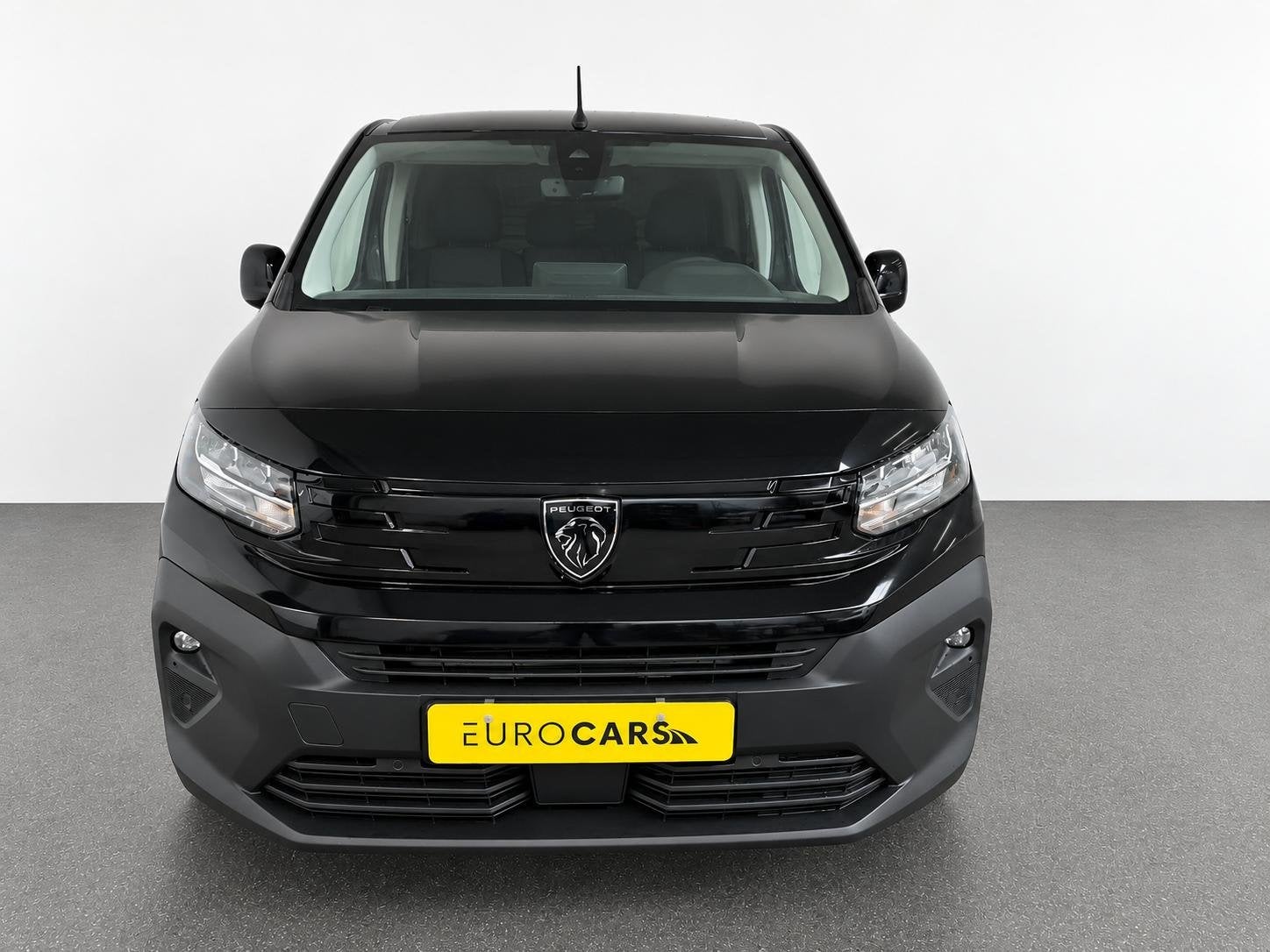 Peugeot Partner 1.5 BlueHDi 130PK Automaat L2 Navigatie Appl, Gebruikt, 4 cilinders, Leder en Stof, Zwart