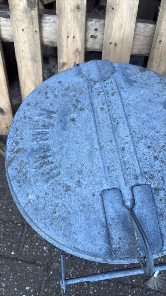 Zinken vulniston, Ophalen of Verzenden, Zo goed als nieuw, Rond, Metaal