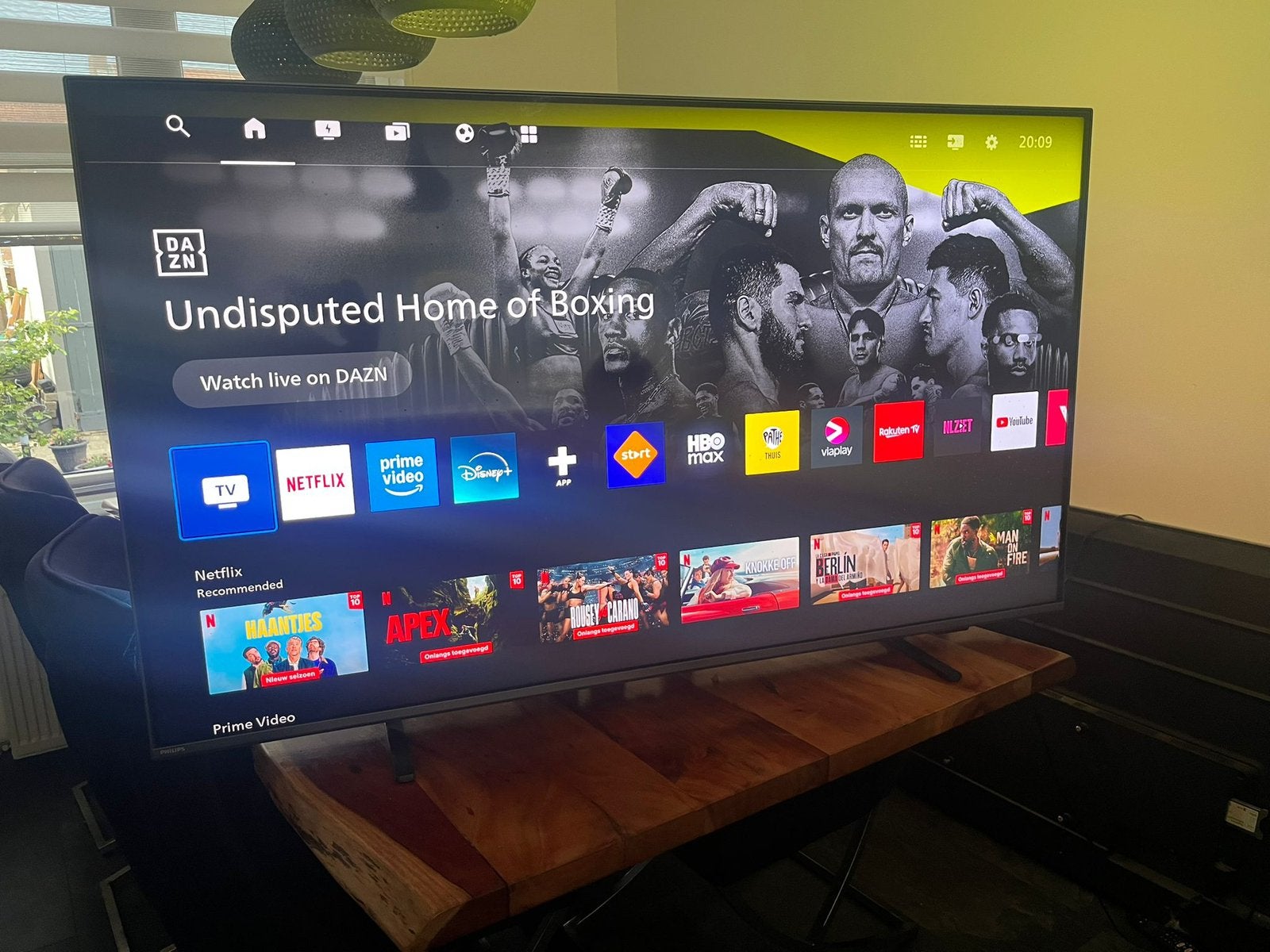 Philips the xtra 55 inch QD-miniled 120 hz ambilicht smart, Audio, Tv en Foto, Televisies, Ophalen, Zo goed als nieuw, 100 cm of meer
