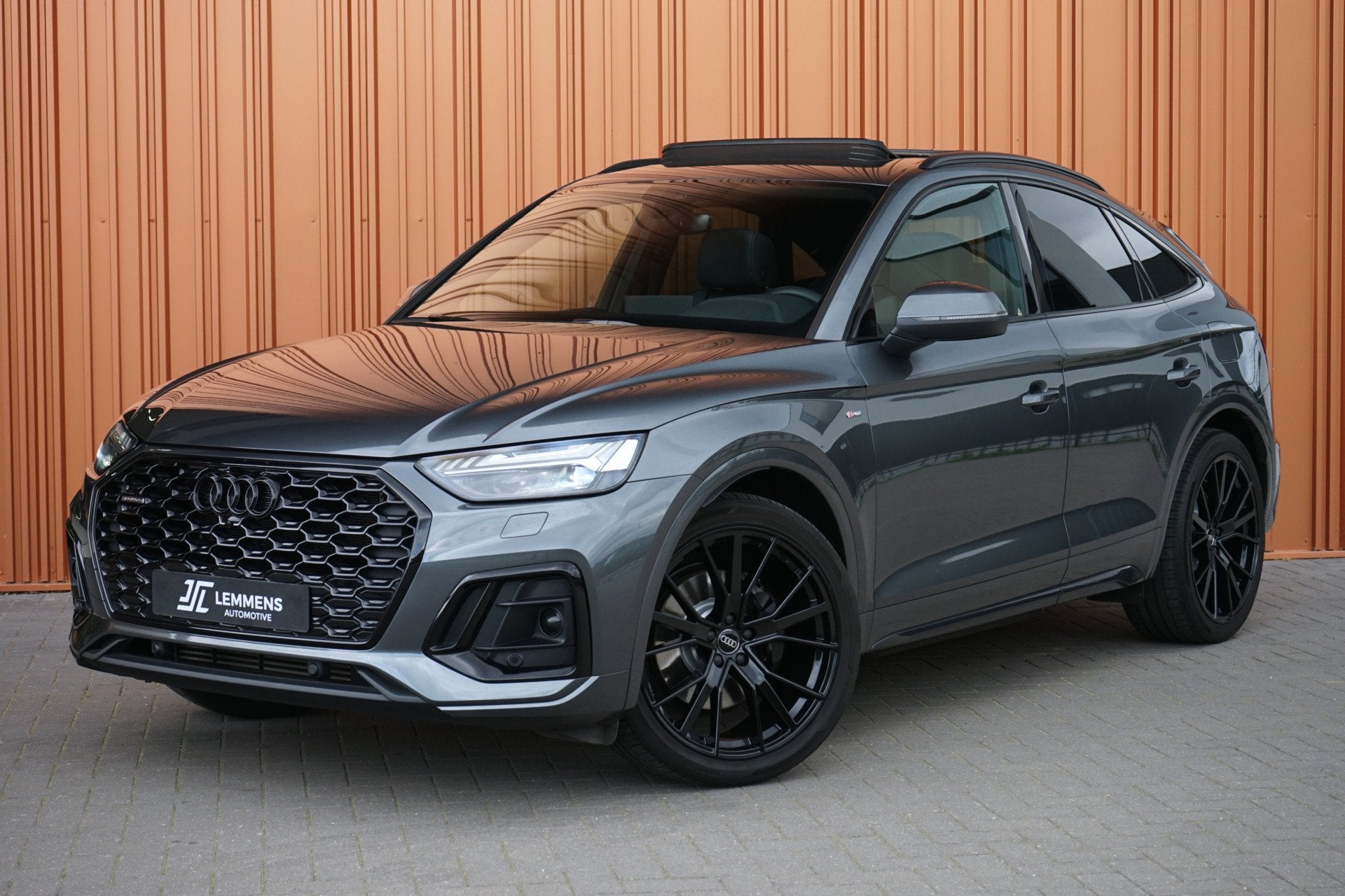 Audi Q5 Sportback 50 TFSI e S Edition Panodak Luchtv. S-stoe, Auto's, Automaat, Parkeersensor, Gebruikt, Zwart