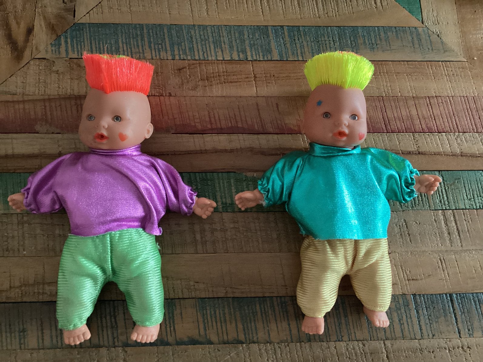 Zapf Punk Rock Baby Jaren 80e/2Stuks,Zie Foto’s. ((Ophalen)), Ophalen, Zo goed als nieuw, Babypop