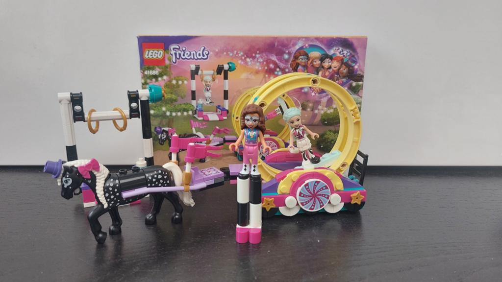 Lego Friends 41686 Magische Acrobatiek, Lego, Friends, Ophalen of Verzenden, Zo goed als nieuw