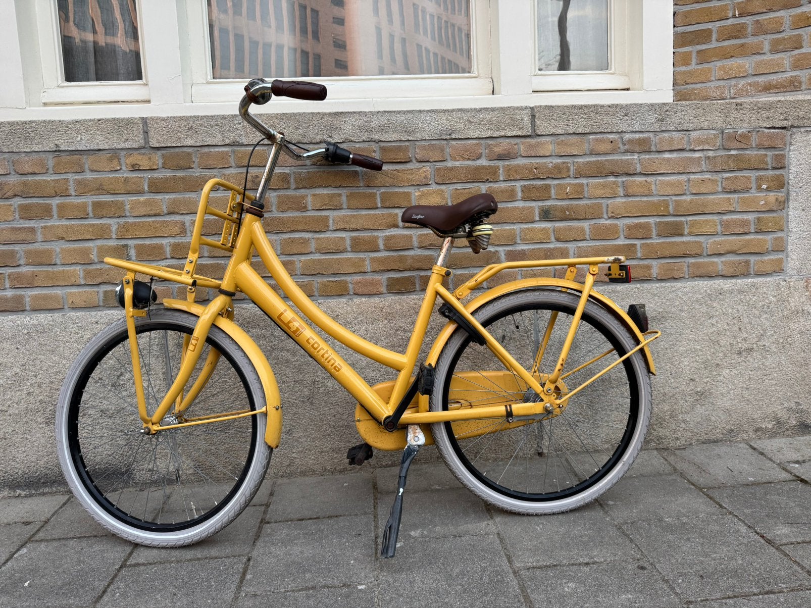 Gele Cortina fiets 24 inch, Fietsen en Brommers, Fietsen | Meisjes, Ophalen, Gebruikt, Terugtraprem, 24 inch