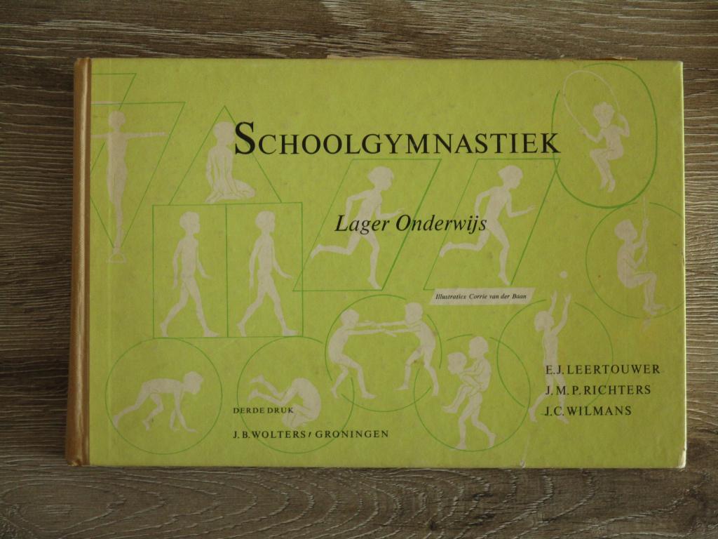 Schoolgymnastiek lager onderwijs - E.J. leertouwer / J.M.P, Ophalen of Verzenden, Gelezen, Watersport en Hengelsport
