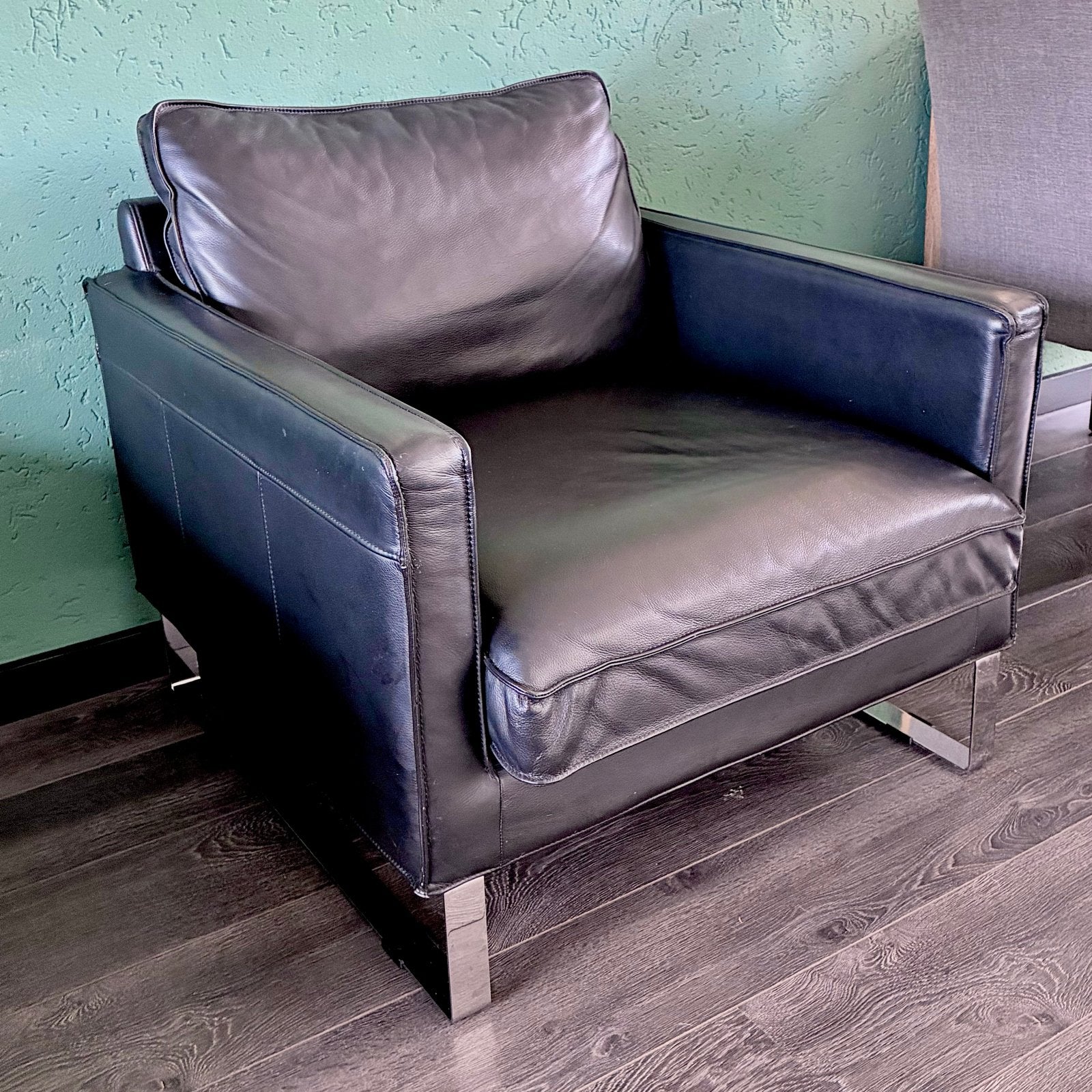 Ikea MELLBY fauteuil zwart leer, Huis en Inrichting, Ophalen, Gebruikt, 75 tot 100 cm, Ikea