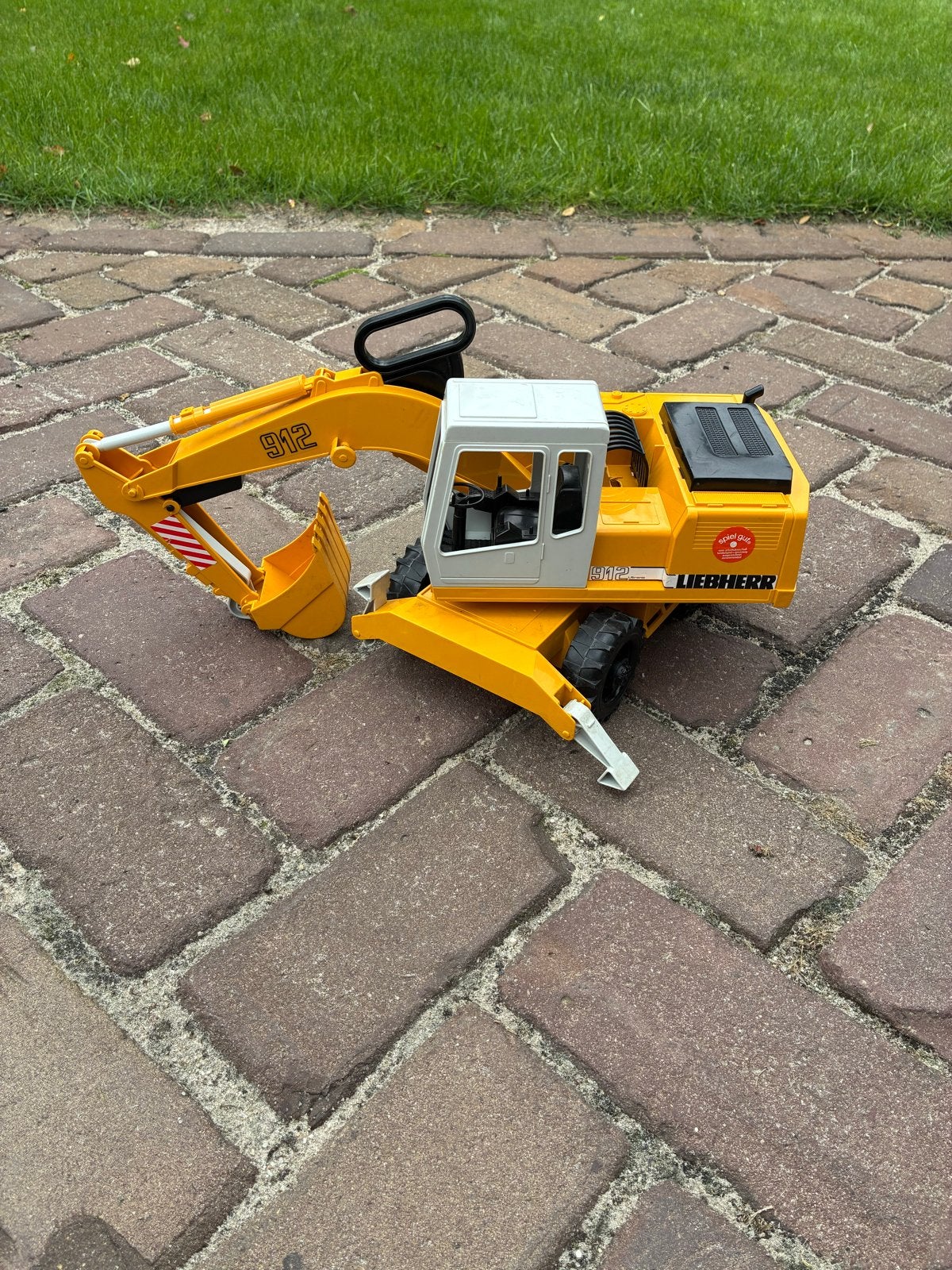 Bruder Liebherr Graafmachine 912 - Schaal 1:16, Ophalen, Gebruikt