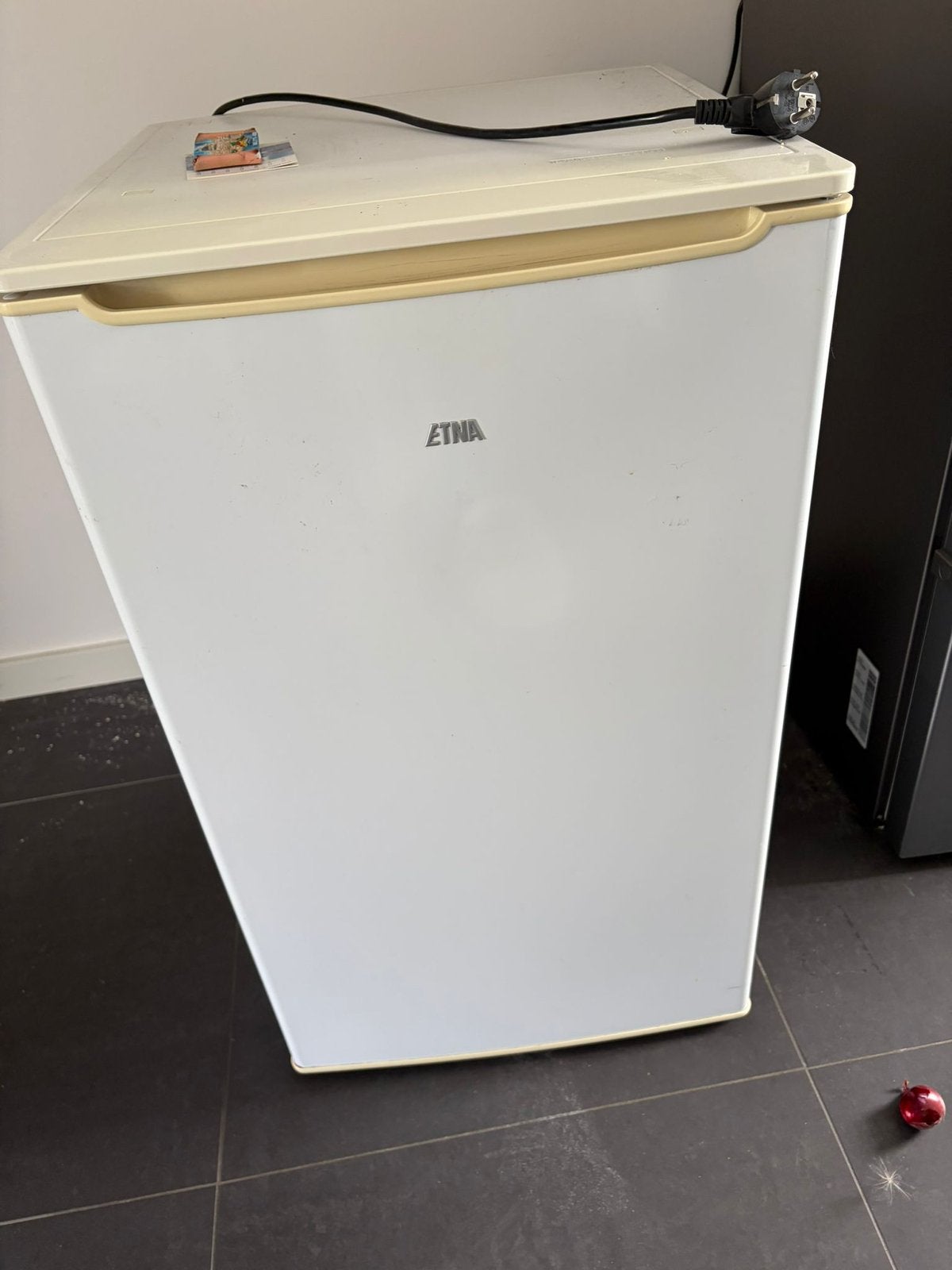 Etna vriezer, Witgoed en Apparatuur, Vriezers en Diepvrieskisten, Gebruikt, Minder dan 85 cm, Minder dan 60 cm, Ophalen