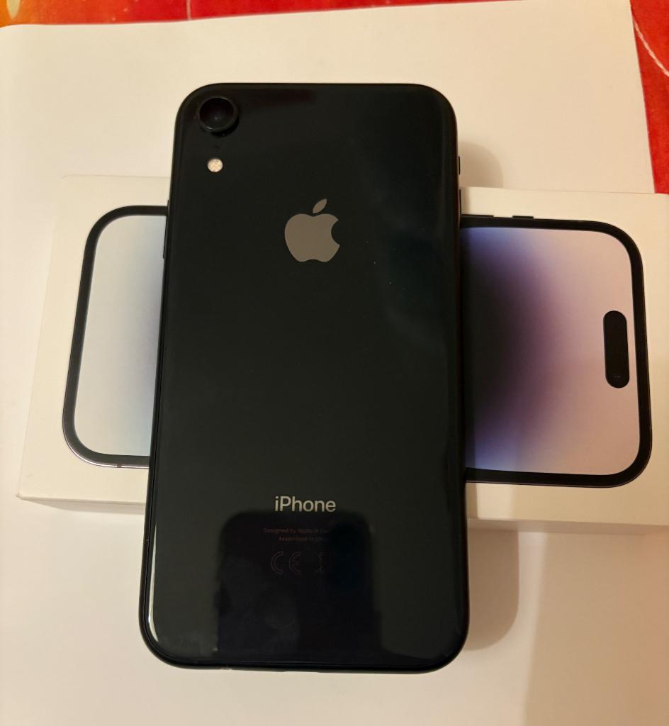 iPhone XR, Telecommunicatie, Mobiele telefoons | Apple iPhone, Ophalen, Zwart, IPhone XR, 82 %