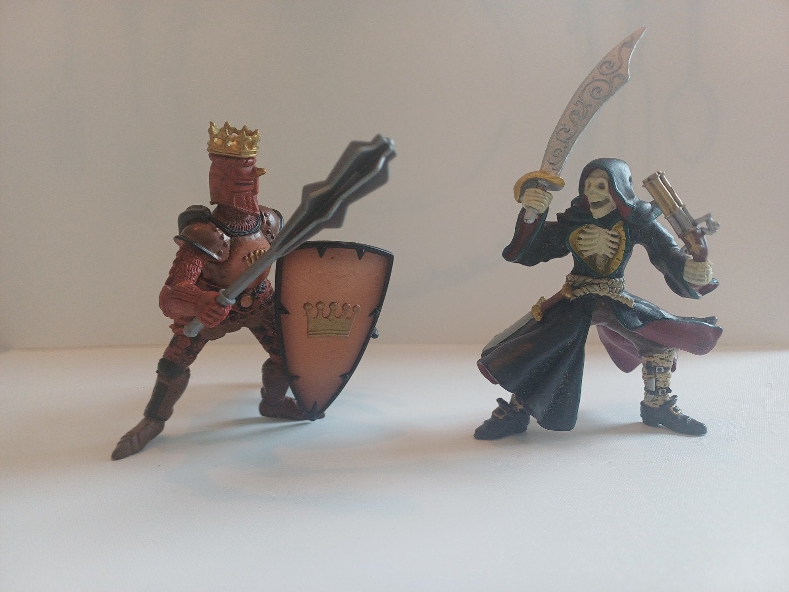 Papo Fantasy Actiefiguren: Red Knight King & Skeletal Pirate, Ophalen of Verzenden, Gebruikt