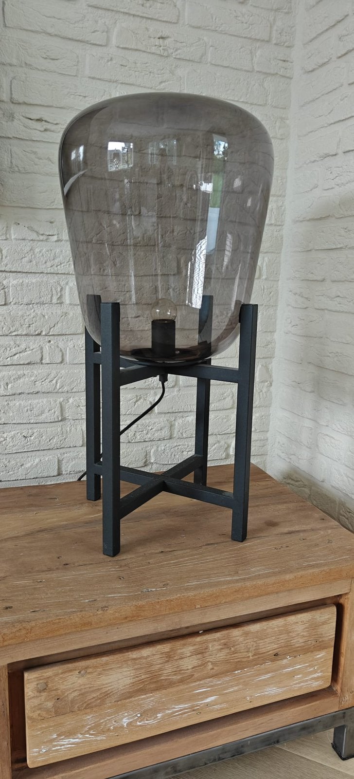 Moderne tafellamp Benn 1-lichts zwart/gun metal, smoked glas, Ophalen, Zo goed als nieuw, Glas