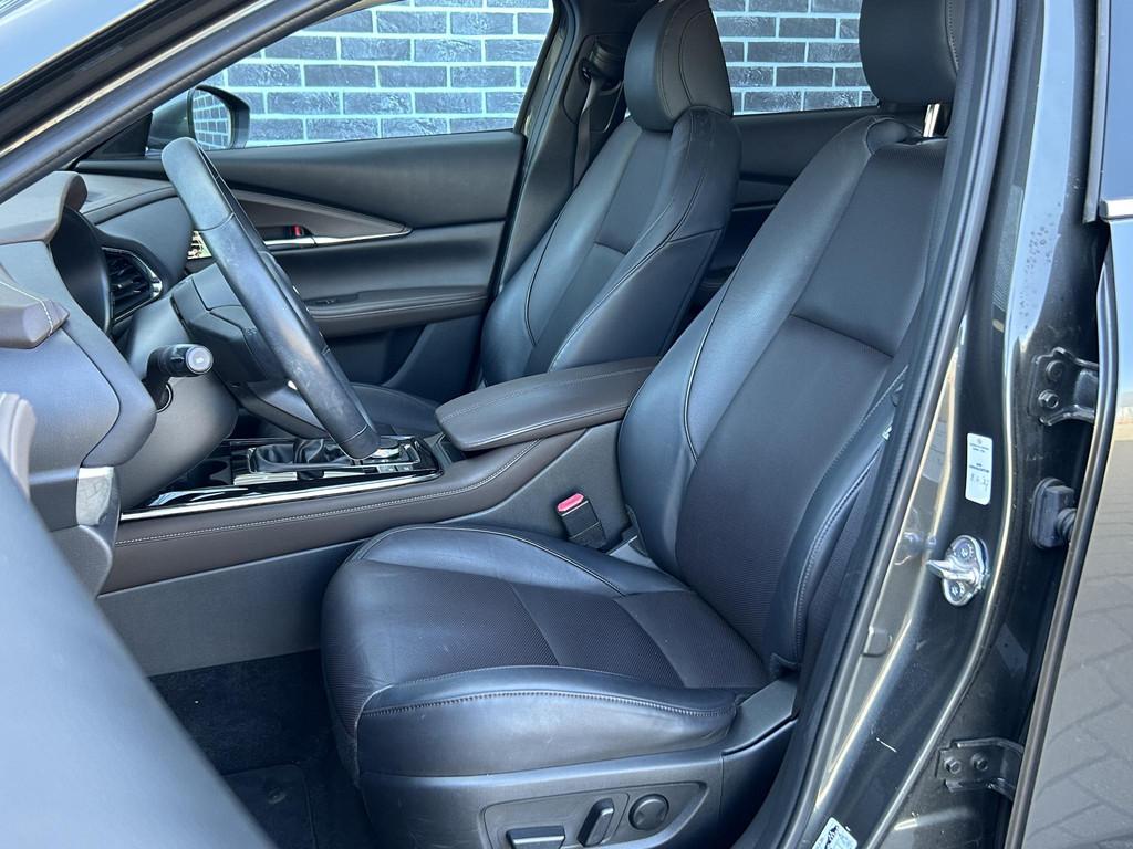 Mazda CX-30 2.0 e-SkyActiv-X M Hybrid Luxury | Head-up Displ, Auto's, Mazda, 1998 cc, Gebruikt, Bedrijf, Handgeschakeld