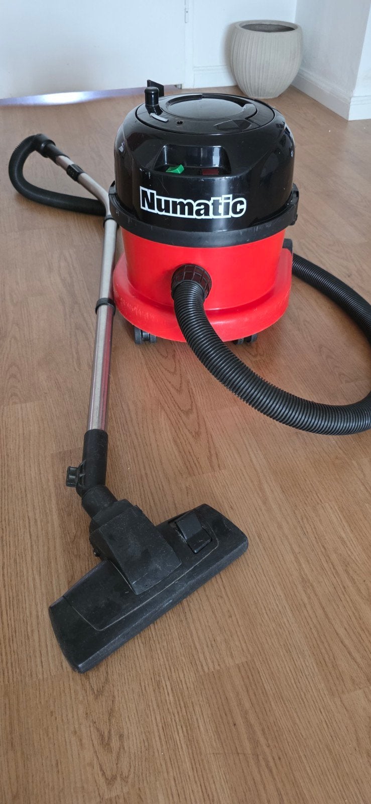 Numatic professionele stofzuiger, Witgoed en Apparatuur, Stofzak, Inclusief accessoires, Gebruikt, Numatic